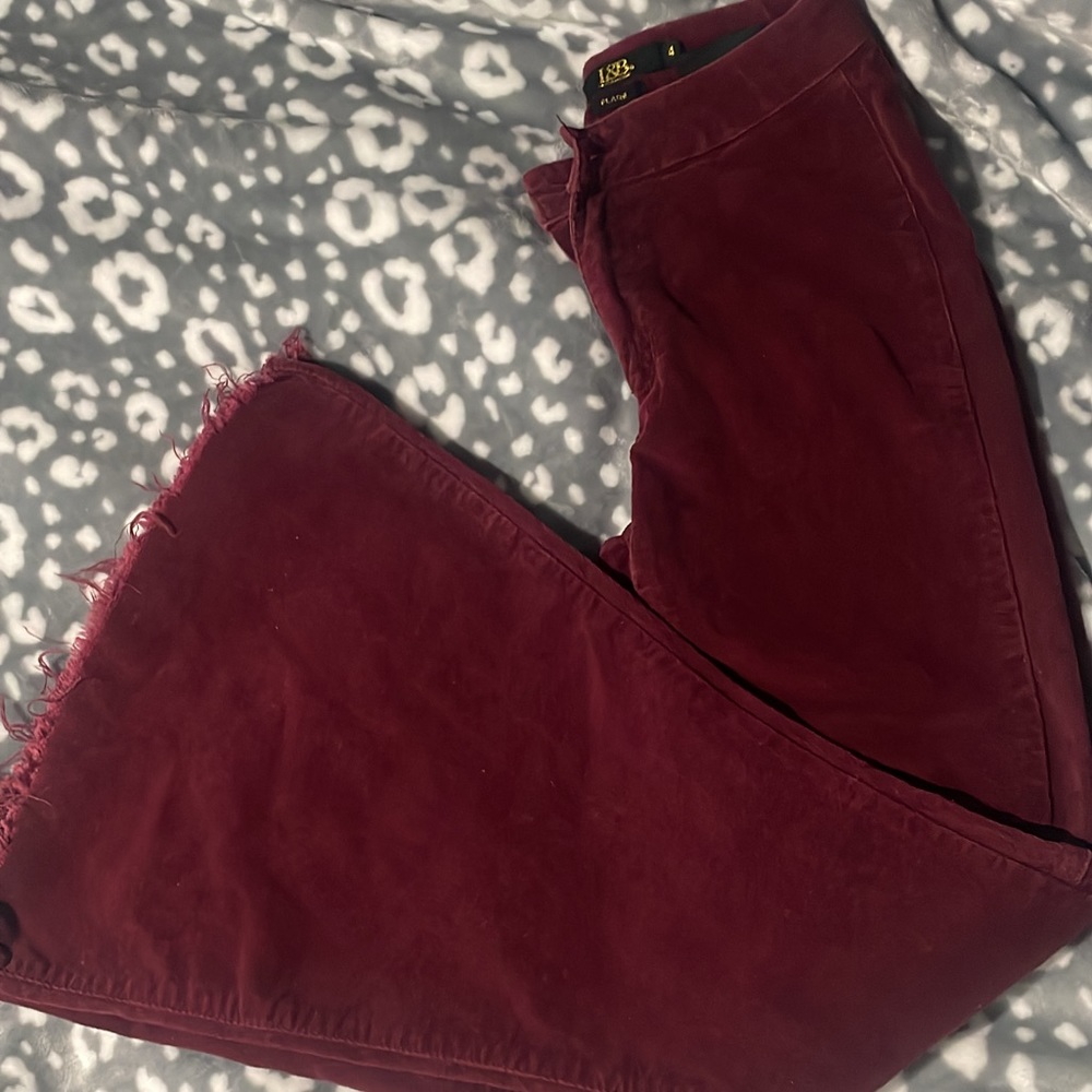 Women’s  western bell bottoms like new! Used nice! Stretchy fit